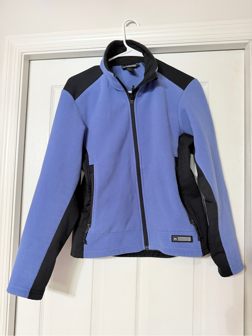 Women’s M- ✨REI Blue and Black Utility Fleece Jacket